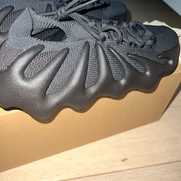 Yeezy 450 - Picture 5 of 5